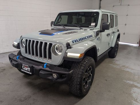 Used 2023 Jeep Wrangler Unlimited Rubicon 4xe w/ Steel Bumper Group AWD/4WD image 11
