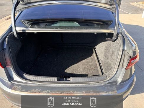 Used 2021 Volkswagen Jetta SEL image 8