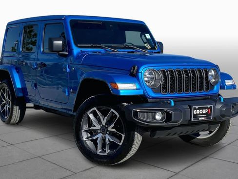 Used 2024 Jeep Wrangler Sport S w/ Convenience Group image 2