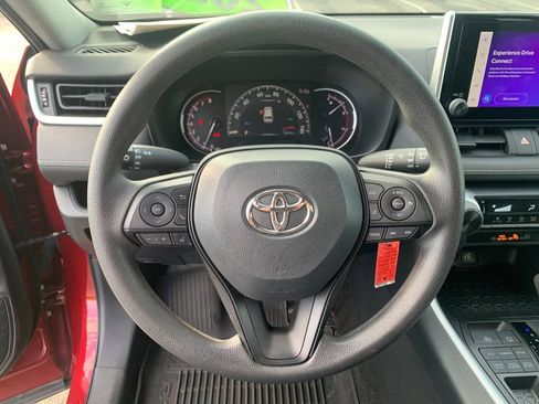Used 2023 Toyota RAV4 LE AWD/4WD image 26