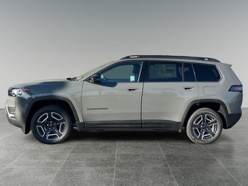 New 2026 Jeep Cherokee Laredo AWD/4WD image 2