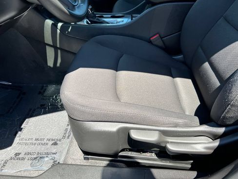 Used 2024 Chevrolet Malibu LS FWD image 15