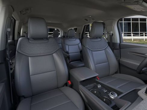 New 2026 Ford Explorer Active w/ Active Comfort Package RWD image 10