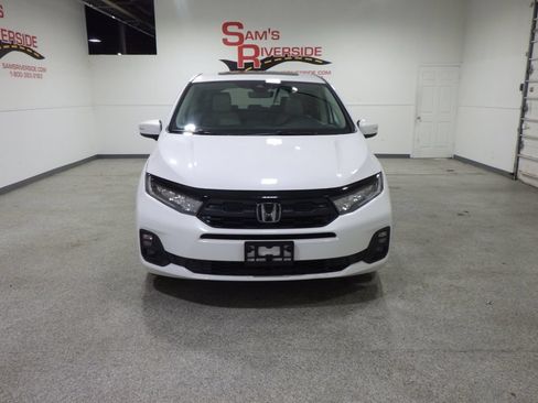 Used 2025 Honda Odyssey EX-L image 6