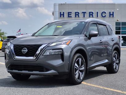 Used 2023 Nissan Rogue SL w/ SL Premium Package