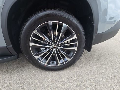 New 2026 Toyota Grand Highlander AWD Hybrid image 35