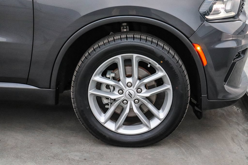 Used 2025 Dodge Durango GT AWD/4WD image 11