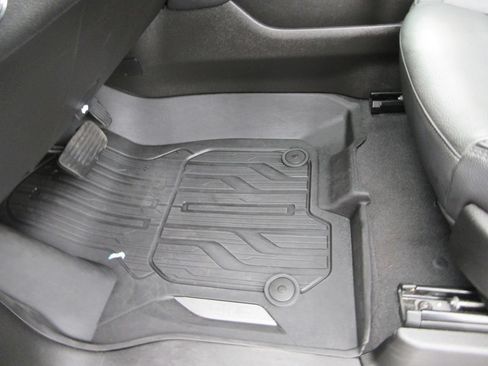 Certified 2024 GMC Yukon Denali AWD/4WD image 30