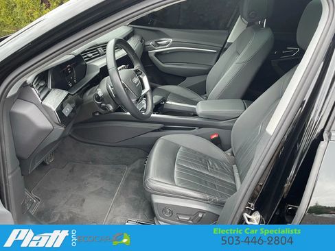 Used 2021 Audi e-tron Premium image 21