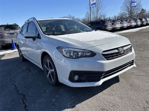 Used 2023 Subaru Impreza Premium image 2