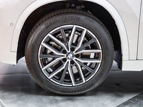 Used 2025 BMW X1 xDrive28i w/ M Sport Package AWD/4WD image 10