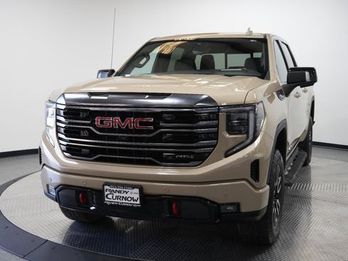Used 2022 GMC Sierra 1500 AT4 w/ AT4 Premium Package image 3