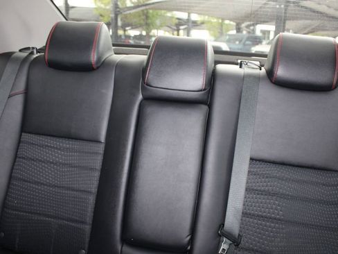 Used 2015 Toyota Camry SE FWD image 48
