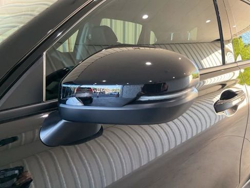 New 2026 Honda HR-V EX-L image 3