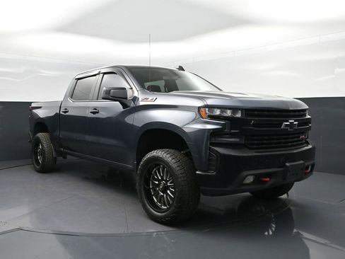 Used 2021 Chevrolet Silverado 1500 LT Trail Boss w/ Convenience Package II AWD/4WD image 9