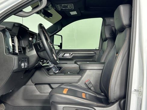 Used 2024 GMC Sierra 2500 AT4 w/ AT4 Premium Plus Package AWD/4WD image 28