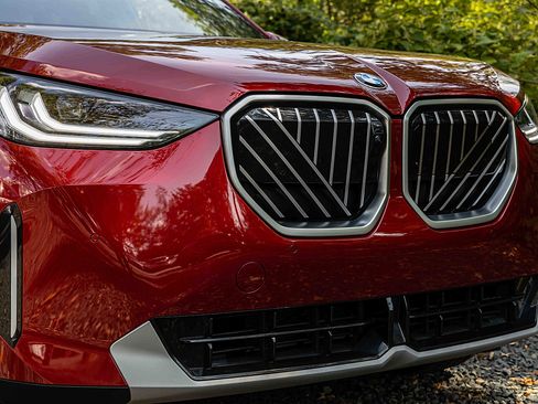 Used 2025 BMW X3 xDrive30i w/ Premium Package image 27