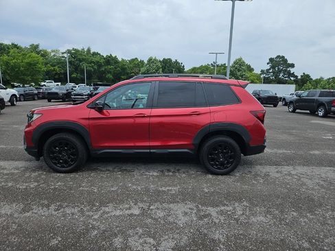 Used 2023 Honda Passport TrailSport image 4