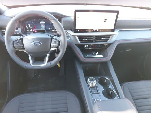 New 2026 Ford Explorer ST-Line w/ ST-Line Street Pack image 12