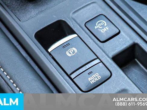 Certified 2025 Nissan Pathfinder S image 39