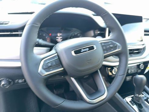 New 2026 Jeep Compass Limited image 9