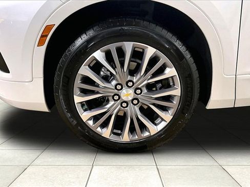 Used 2021 Chevrolet Blazer Premier w/ Driver Confidence II Package image 9