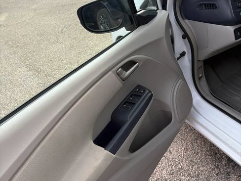 Used 2010 Honda Insight EX image 9