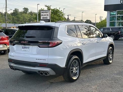 Used 2025 GMC Acadia Elevation FWD image 2