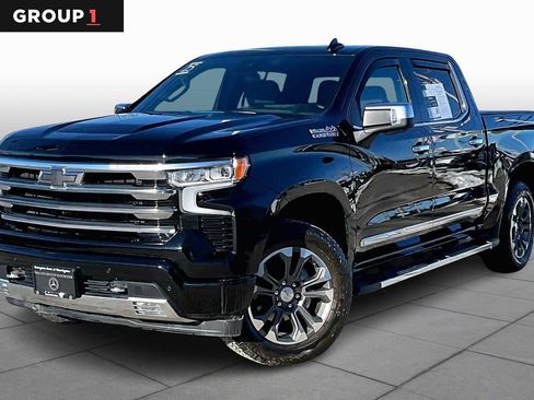 Used 2025 Chevrolet Silverado 1500 High Country w/ Technology Package AWD/4WD image 1