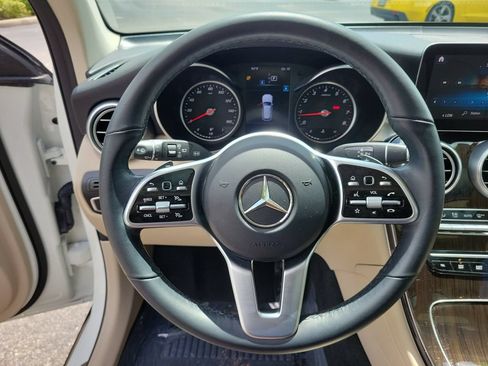 Used 2021 Mercedes-Benz GLC 300 image 27
