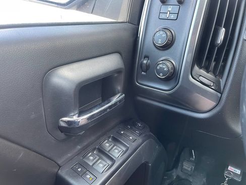 Used 2015 Chevrolet Silverado 2500 LT AWD/4WD image 11