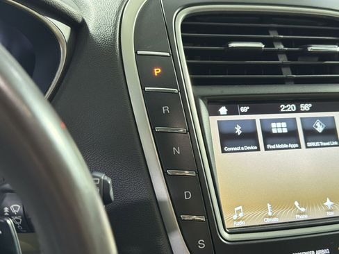 Used 2018 Lincoln MKX Reserve AWD/4WD image 25