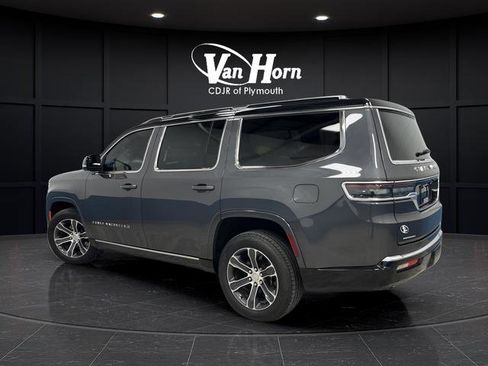 Used 2022 Jeep Grand Wagoneer Series I image 3