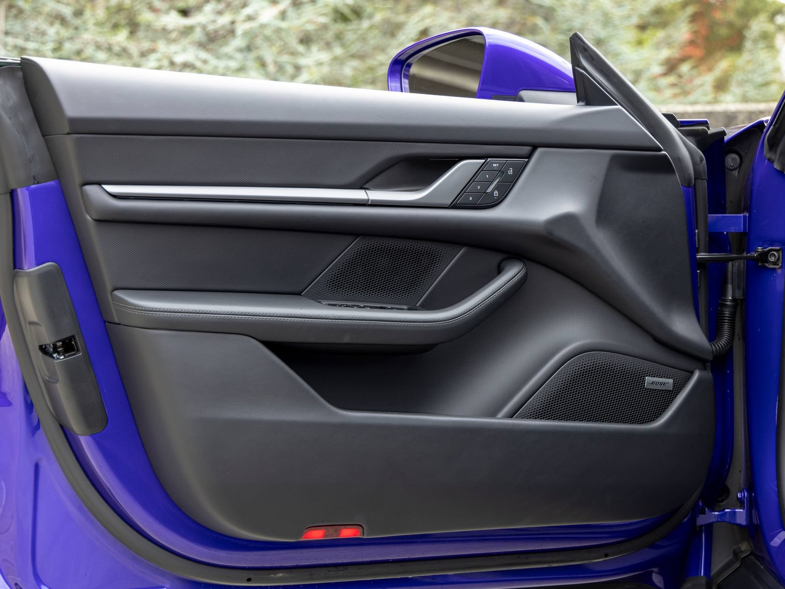 Certified 2025 Porsche Taycan AWD/4WD image 20