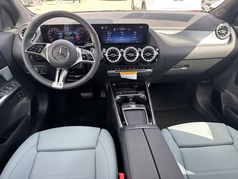 New 2026 Mercedes-Benz GLA 250 image 7