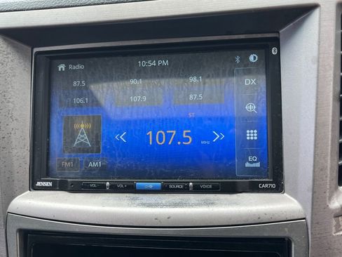 Used 2012 Subaru Outback 2.5i Limited image 12