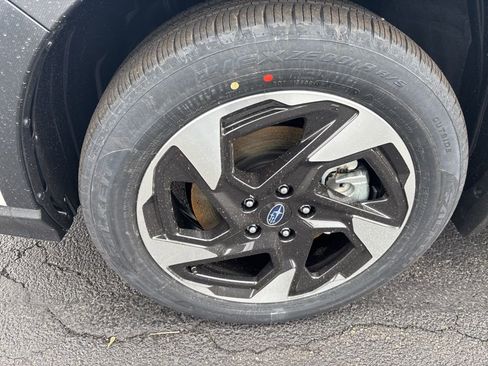 New 2026 Subaru Crosstrek 2.5i Limited AWD/4WD image 3