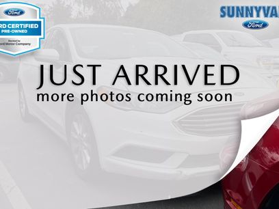 Used 2017 Ford Fusion SE w/ Fusion SE Technology Package