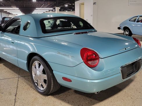 Used 2002 Ford Thunderbird RWD image 29