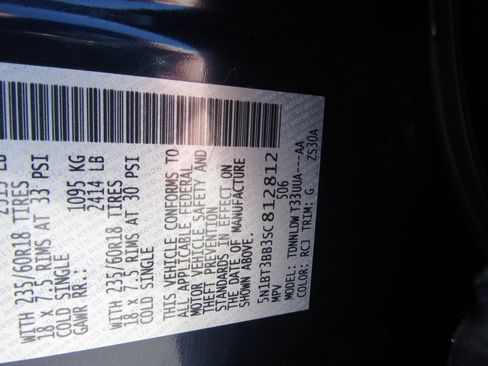 Used 2025 Nissan Rogue SV image 25