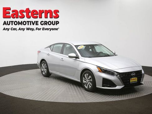 Used 2023 Nissan Altima 2.5 S FWD image 48