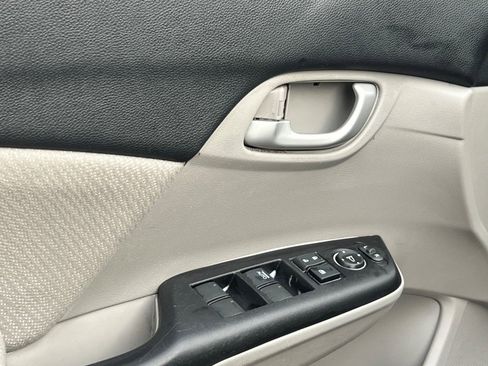 Used 2013 Honda Civic LX image 12