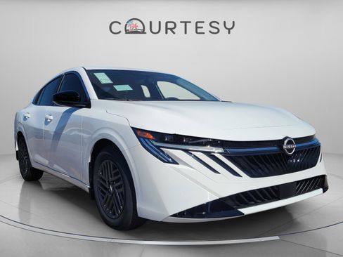 New 2026 Nissan Sentra SV w/ SV Convenience Package FWD image 6