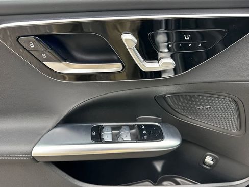 New 2026 Mercedes-Benz C 300 Sedan image 10
