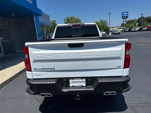 Used 2026 Chevrolet Silverado 1500 LT Trail Boss w/ LT Trail Boss Premium Package AWD/4WD image 8