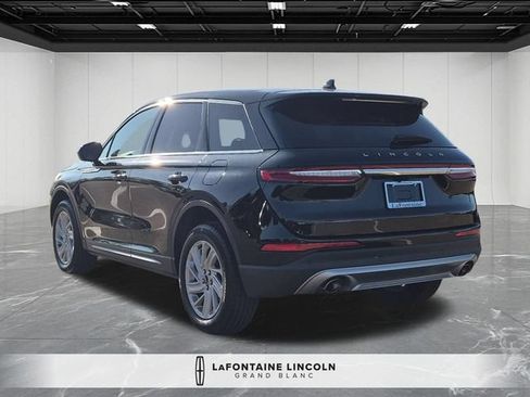 Used 2023 Lincoln Corsair FWD image 3