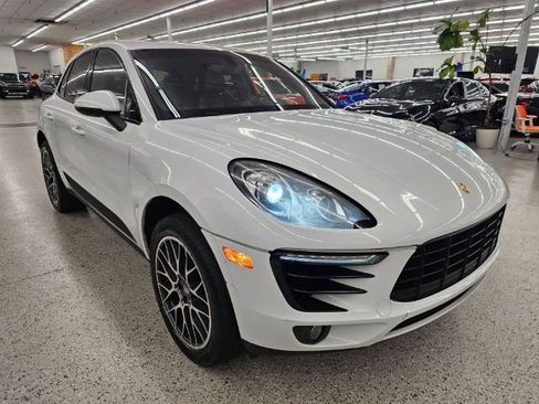 Used 2016 Porsche Macan S image 3
