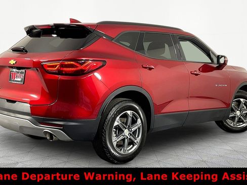 Used 2023 Chevrolet Blazer LT w/ Sound & Technology Package FWD image 6