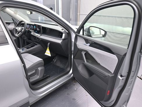 New 2026 Volkswagen Tiguan S FWD image 42