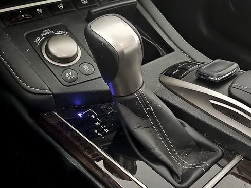 Used 2017 Lexus ES 300h image 15